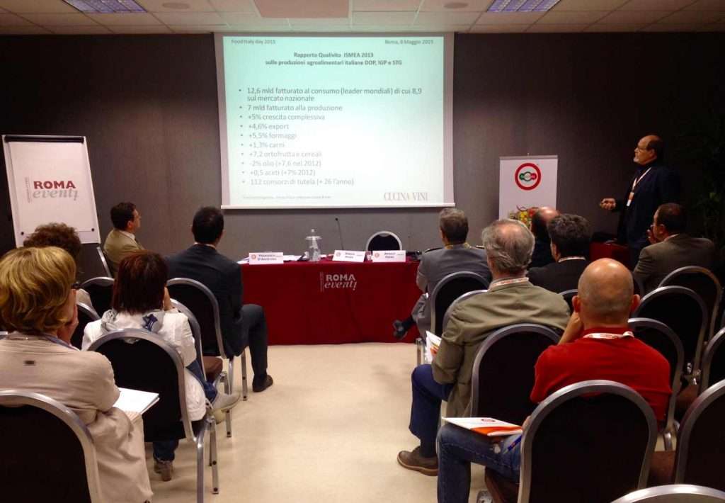 «COMPLIANCE DAYS 2015» CRONACA DI UN EVENTO DI SUCCESSO! 17 «COMPLIANCE DAYS 2015» CRONACA DI UN EVENTO DI SUCCESSO! 17